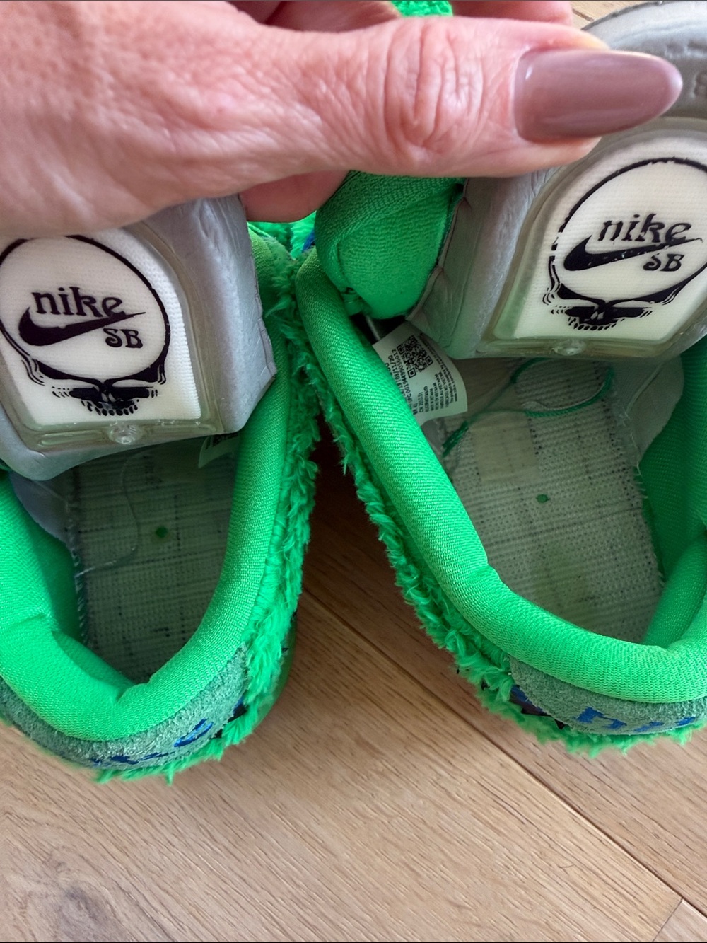Nike SB Dunk Low Grateful Dead Bears "Green Bear" sneakers - Picture 9 of 9